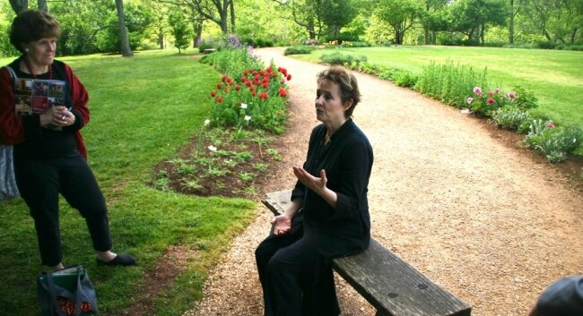 Alice Waters chats about the importance of local food at a feast she prepared at Monticello.