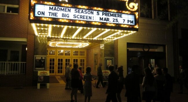 The Paramount put Madmen up on its big screen.