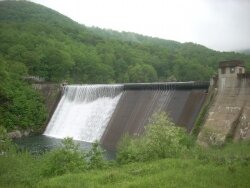 Pure mountain water from the Sugar Hollow Reservoir now flows through a portion of the new Ragged Mountain Reservoir.