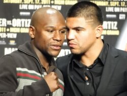 Mayweather and Ortiz before the big bout